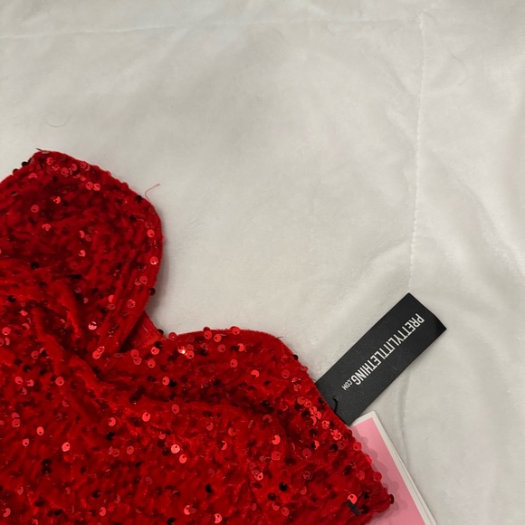 Red sexy fictional character costume dress - Picture 6 of 8